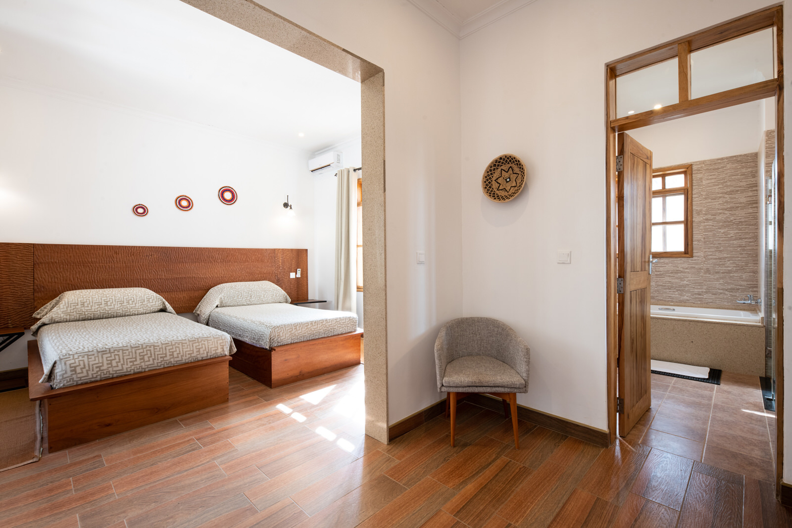 Kahawa House - Image 8