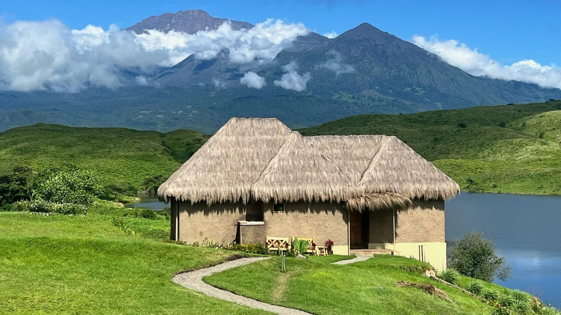 Tulusia Lake View